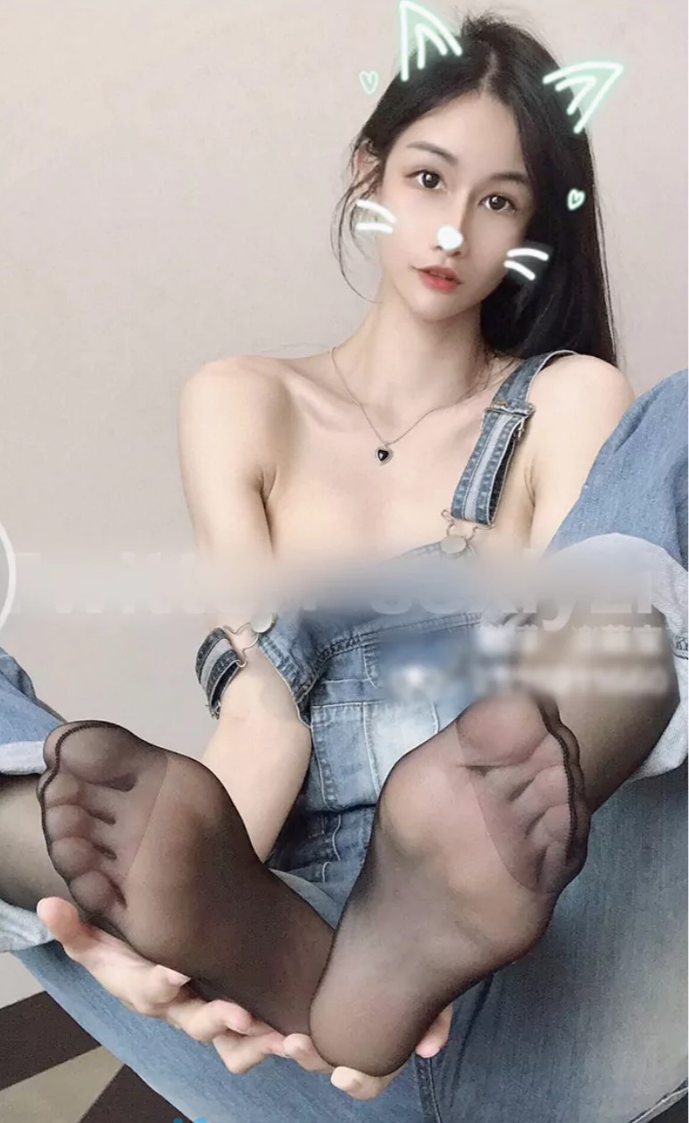 av线三合一转接头！偷月亮犯法吗
